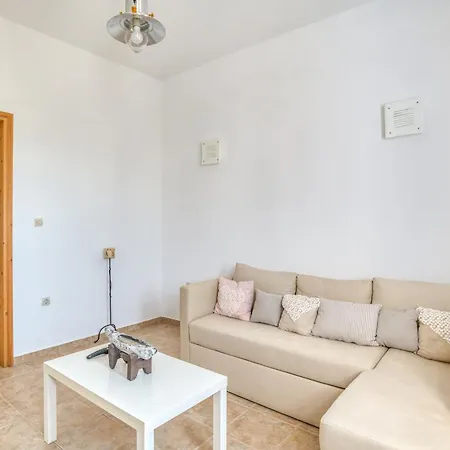 Apartment Sunny House In #2